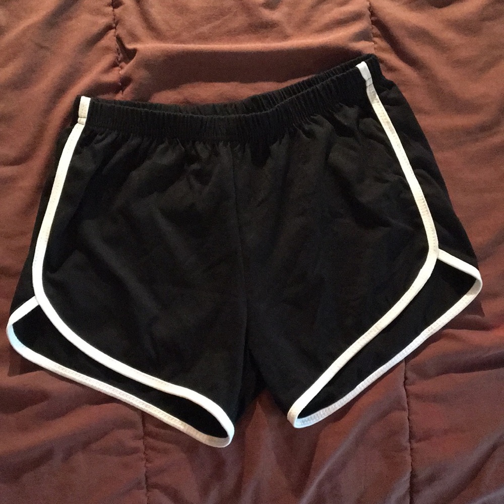 NWOT 💡2/$10 Women’s black and white cotton shorts